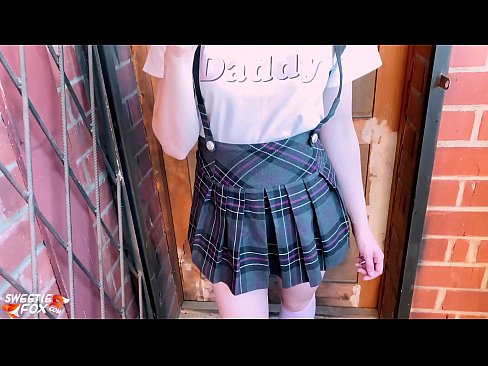 ❤️ 女子校生は授業の代わりに彼女のペニスを深く吸ってファックする。 アナルビデオ ❌️❤